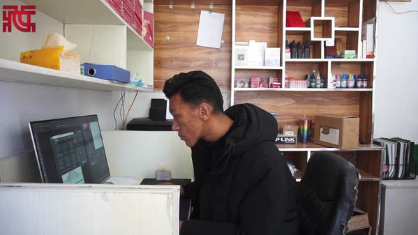 西藏那曲青年白玛赤列：创业带动就业