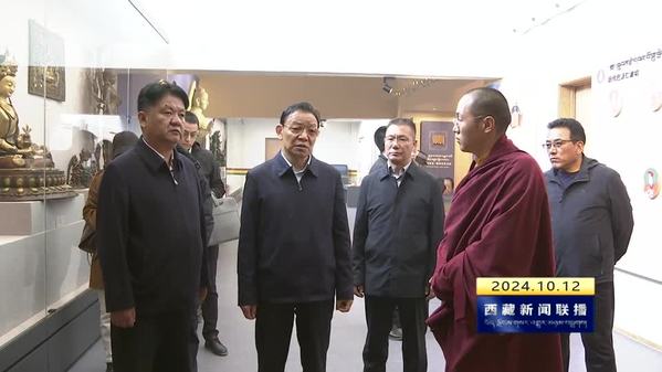 斯朗尼玛在甘丹寺 楚布寺 乃朗寺调研