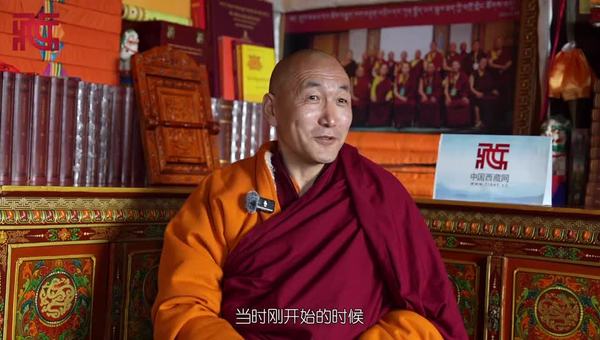 嘎松曲扎见证了西藏佛学院从“无到有”向“有到优”的发展变化