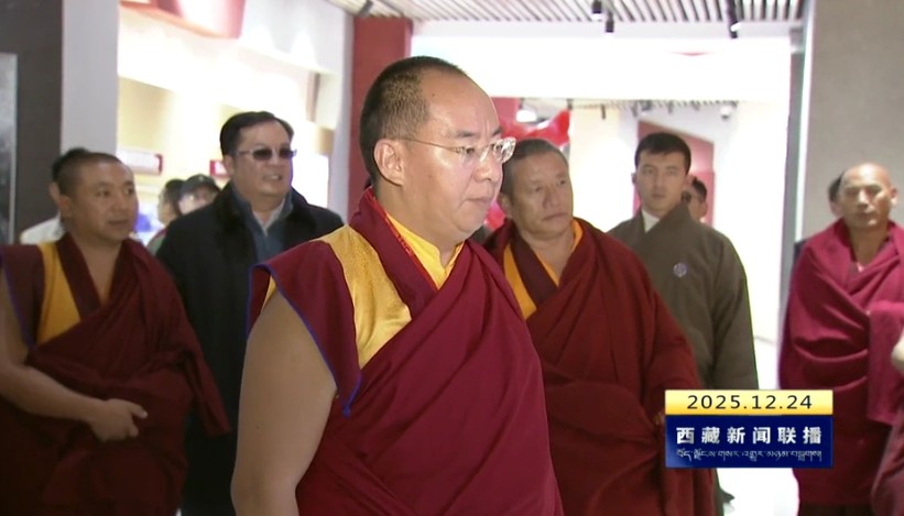 班禅额尔德尼•确吉杰布圆满结束在藏履职办公考察调研和佛事活动