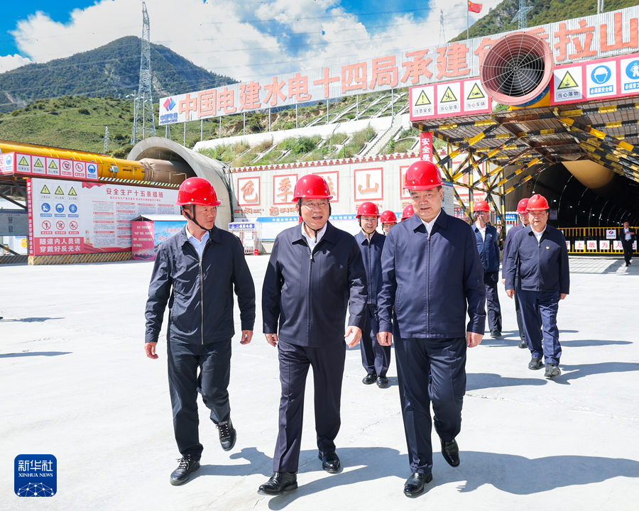 李强在西藏调研