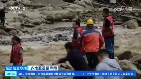 四川丹巴：发生多起泥石流 当地及时预警转移人员