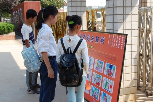 河南孟津县质监局组织开展电梯安全进校园活
