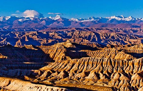 《天上阿里之土林围绕的札达》荣获国际奖