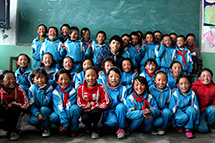 西藏牧家孩子的快乐夏天