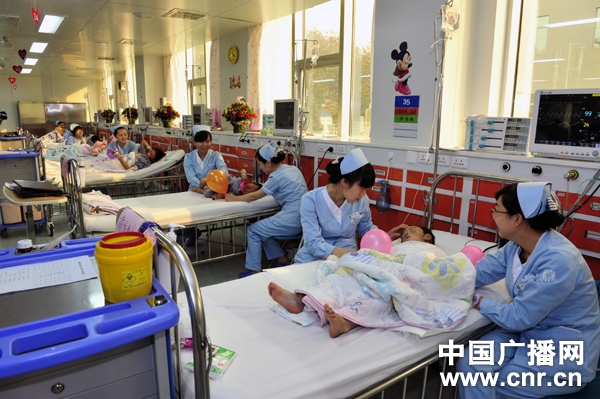 The children patients are receiving further observation in ICU after surgery.