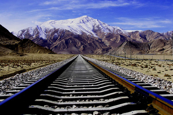The Qinghai-Tibet Railway [Photo/Xinhua]