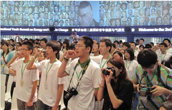 Youths in Shanghai gather to go green