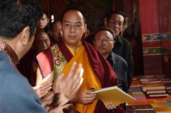 Panchen Lama visits Tibet College of Buddhism