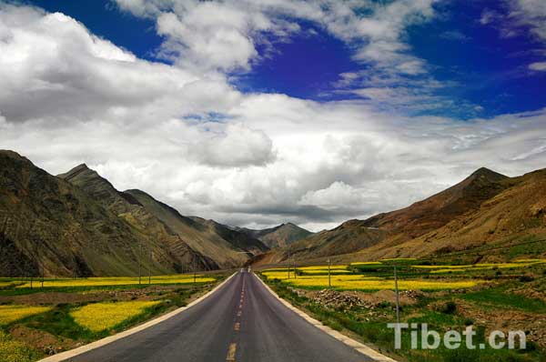 Maturing transportation system boosts Tibet's economy