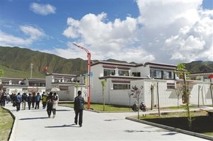  A visit to Tibet’s first poverty-alleviation settlement site