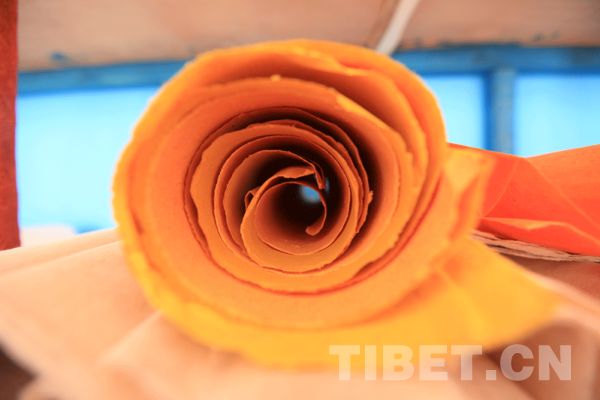 Tibetan paper: traditional craftwork's new development
