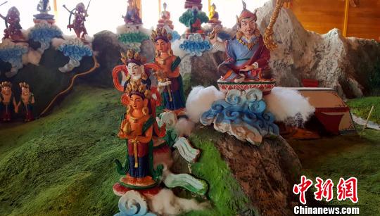 The clay sculptures complex of epic King Gesar show in Qinghai