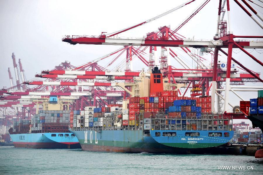 China: October exports drop narrows, pressure remains