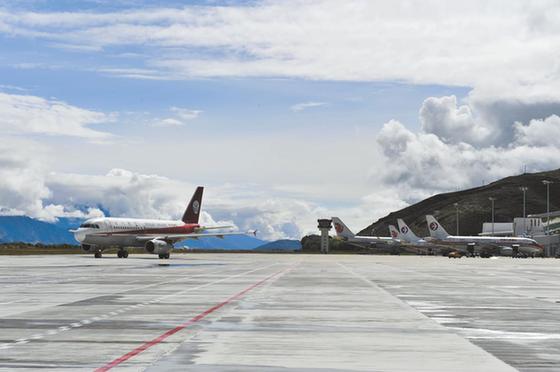 Lhasa Gonggar Airport hits three million passenger mark