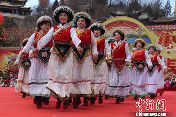 Tibetan-inhabited areas celebrate Losar in different ways