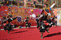 西藏亚东边关：歌舞欢腾迎新年