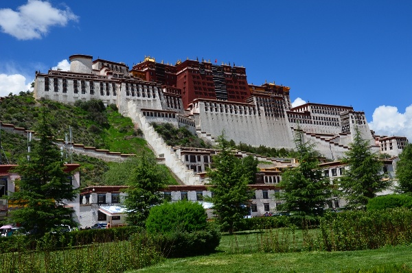 Overlooking Tibet