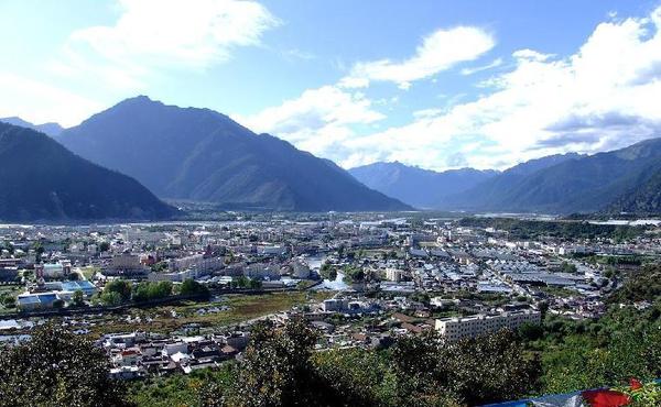 Folk proverbs reflect vicissitudes from both the old and new Tibet