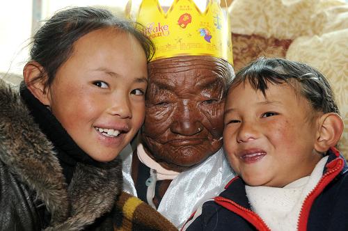 Tibet life expectancy