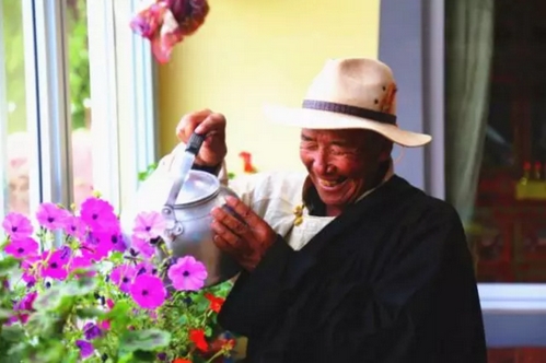Wonderful Life of a Tibetan elder