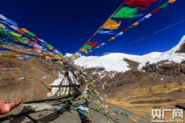 Quake evacuees settle in to new life in Shigatse