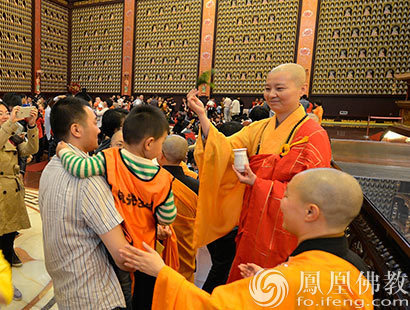 江苏大觉寺举办佛光宝宝祝福礼