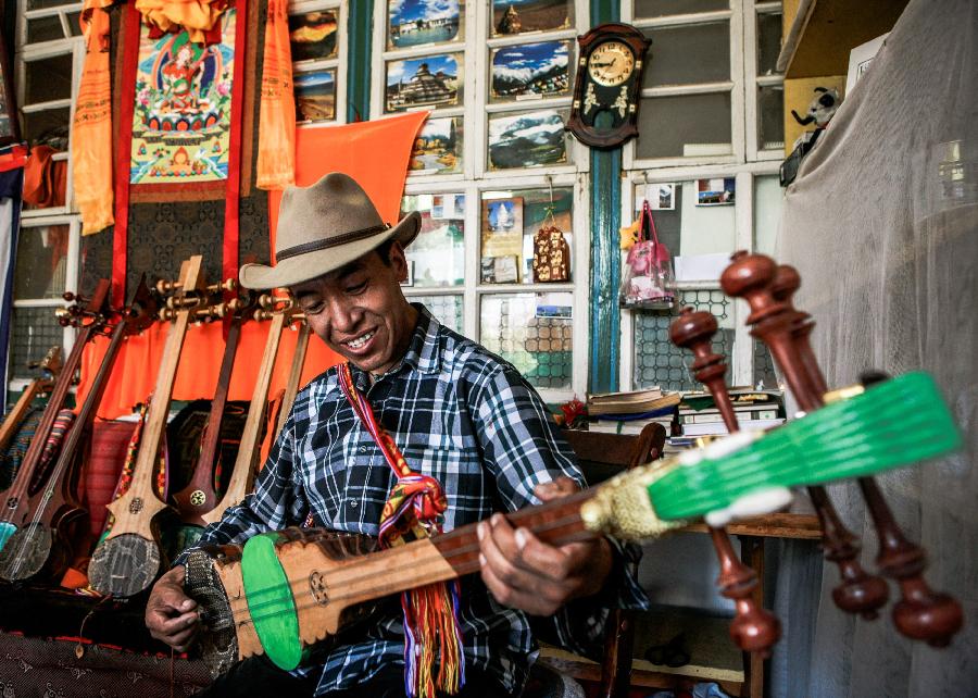 Zhanian: A traditional Tibetan musical instrument