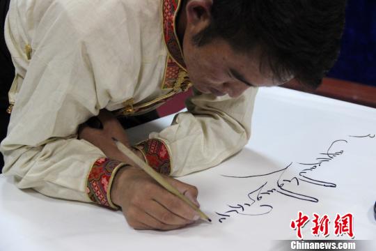Tibet-themed art exhibition opens in Nanxiang