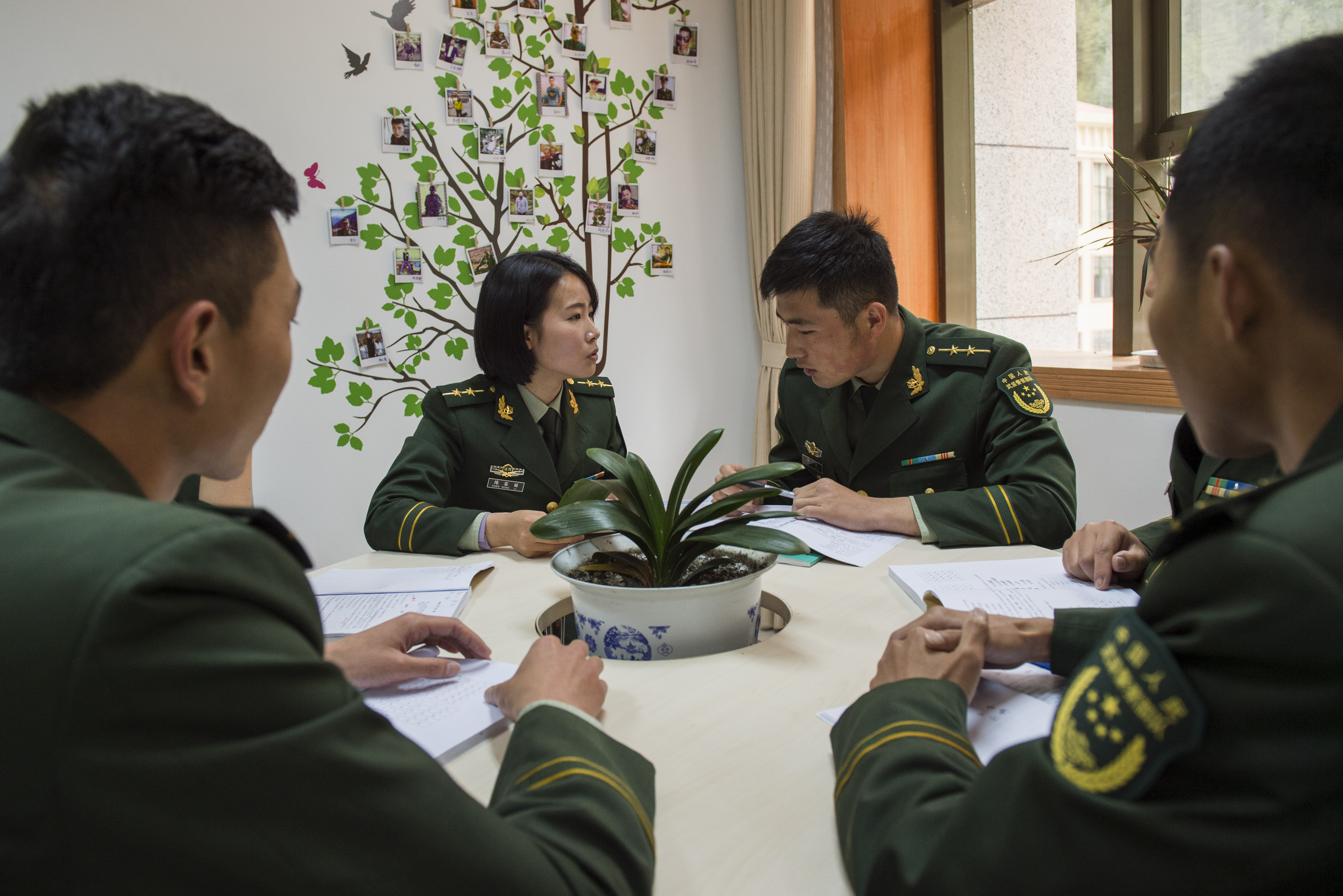 Tibet border station: culture education to promote service quality