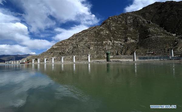 All piers of Mingze Bridge of Lhasa-Nyingchi railway finished