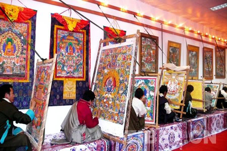 First “Tibet Statue Art Fair” opens