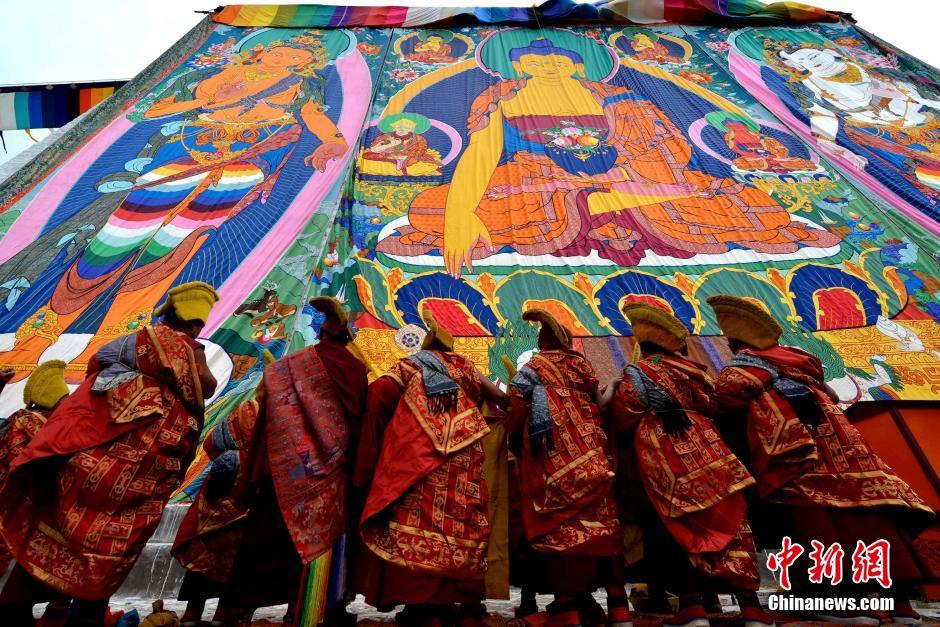 Giant Thangka displayed at Tashi Lhunpo Monastery