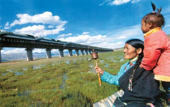  Qinghai-Tibet Railway receives high appraisal from Hong Kong journalist