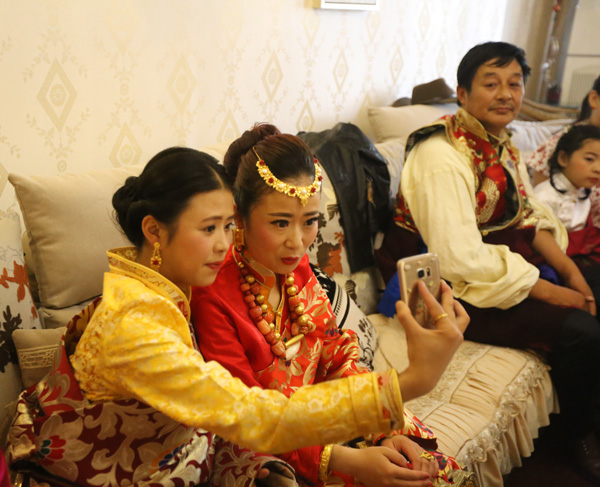 解读藏式婚礼之服饰器物篇