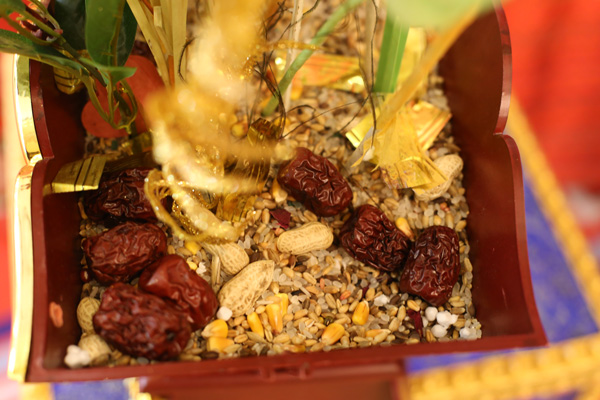 解读藏式婚礼之服饰器物篇