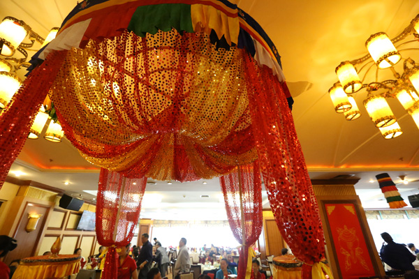 解读藏式婚礼之服饰器物篇