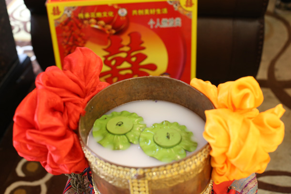 解读藏式婚礼之服饰器物篇