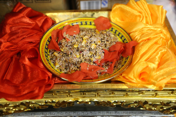 解读藏式婚礼之服饰器物篇