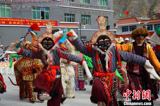 Tourism and cultural festival held in Shannan 