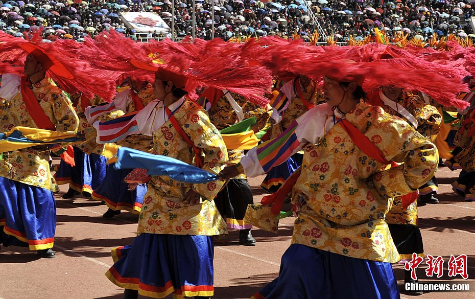 Mt. Qomolangma Cultural Tourism Festival to open at end of Aug.