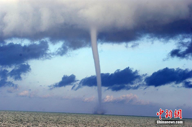 Marvelous spectacle on Qinghai Lake