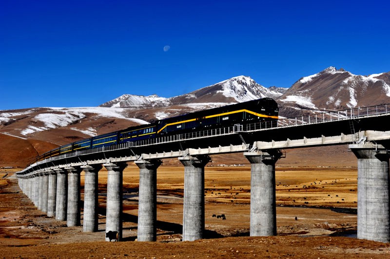 The Qinghai-Tibet Railway completes seamless track replacement project  