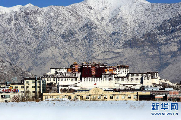 Tibet to step up efforts in regulating tourism industry