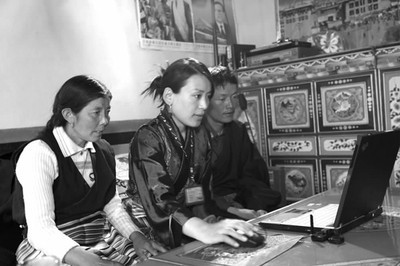 Major effort underway to bring broadband to Tibetan villages 2016-2020