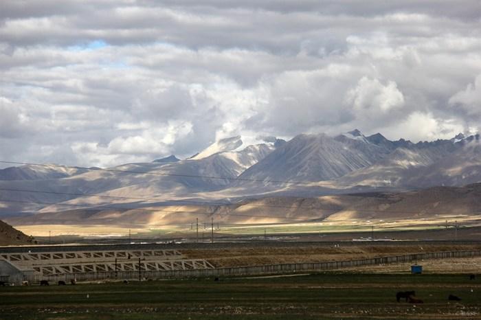 Tibet pushes forward with clean energy initiative