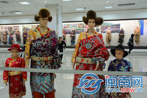 Tibetan costume cultural exhibition held in Fujian