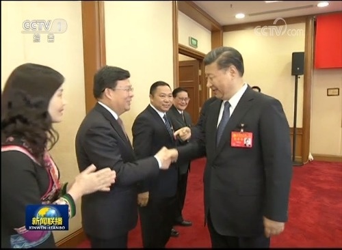 习近平参加党的十九大贵州省代表团讨论