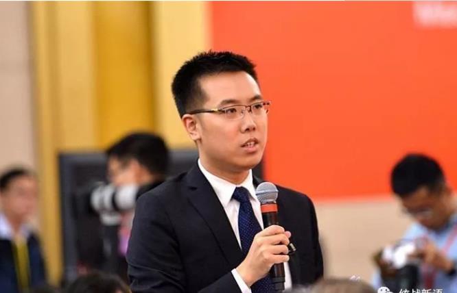  中央电视台中国国际电视台记者向冉万祥提问