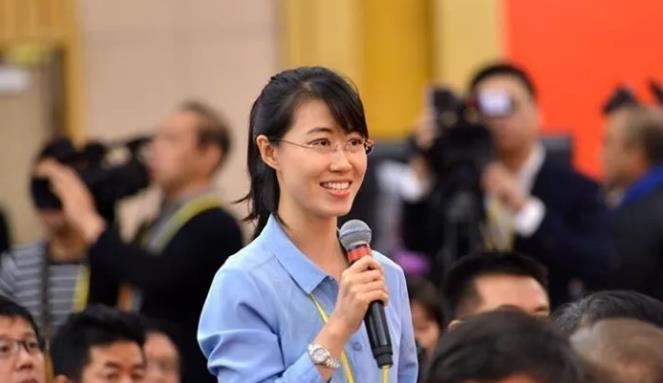 中央人民广播电台记者向张裔炯提问